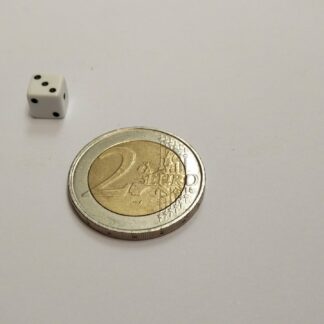 Kleine dobbelsteen 7mm plastic